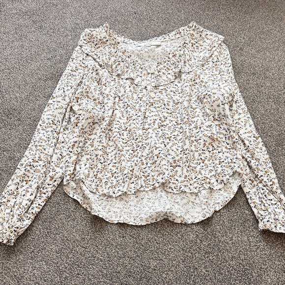 LOFT Tops - LOFT Petite Floral Ruffle Blouse Women’s XSP Cream Long Sleeve Boho Top